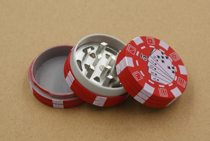 Pokerchip Grinder 3-teilig aus Metall (Rot/Schwarz/Grün)